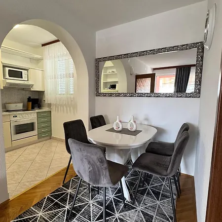 Senada Apartment Selce
